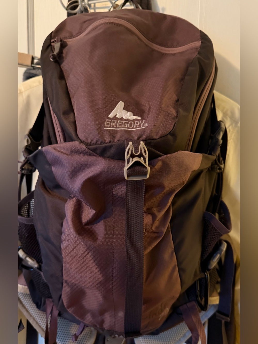 Gregory Jade 28 womens small hiking backpack
